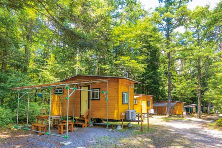 夏を快適に過ごせる！ウォーターアクティビティも楽しめるキャンプ場12選【山梨県】