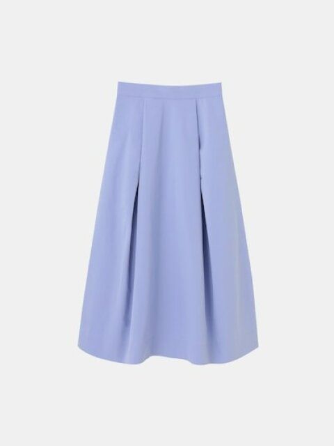 PLSTのボリュームタックフレアスカート