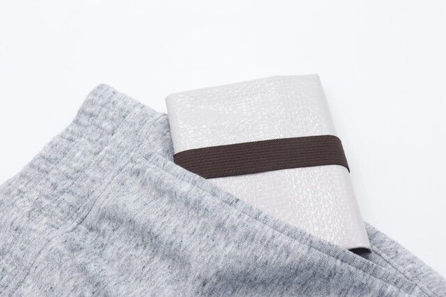 セリア コンパクトレジャーシート ポケットサイズ