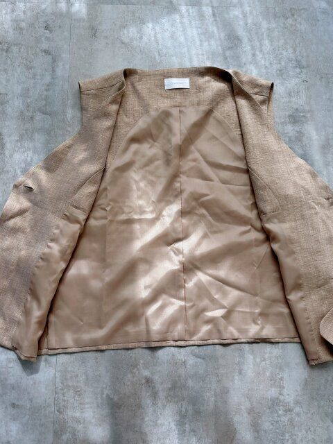 アベイルYURIコラボセットアップのベスト裏地