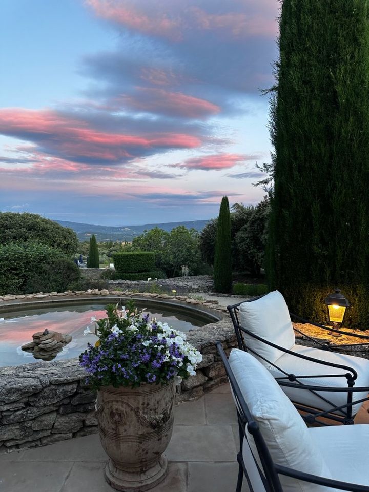 ラベンダー薫る風に乗って、南仏を周る旅【夢見るパリ】