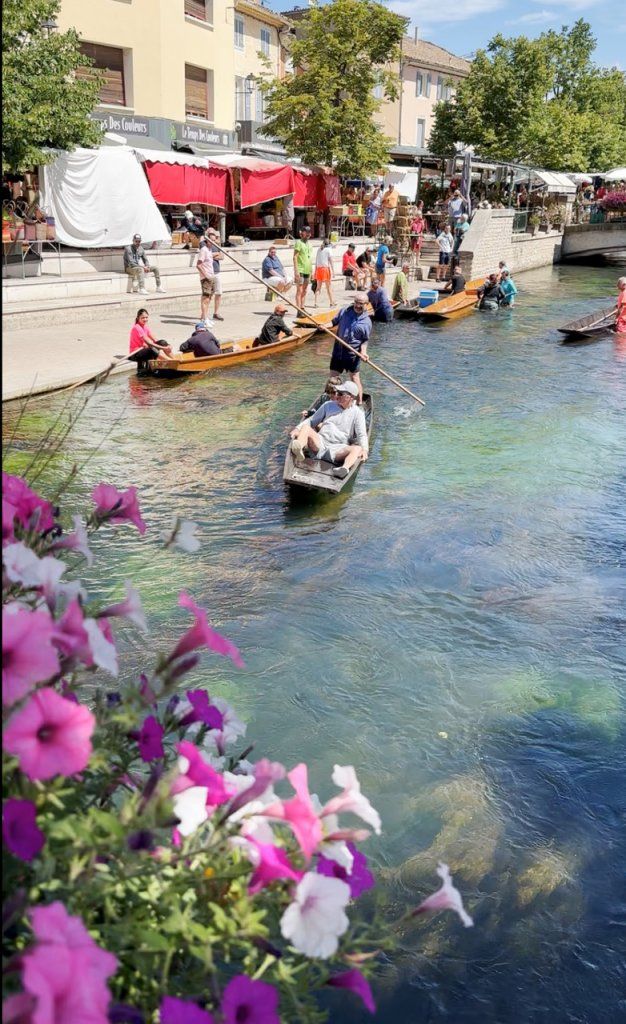 ラベンダー薫る風に乗って、南仏を周る旅【夢見るパリ】