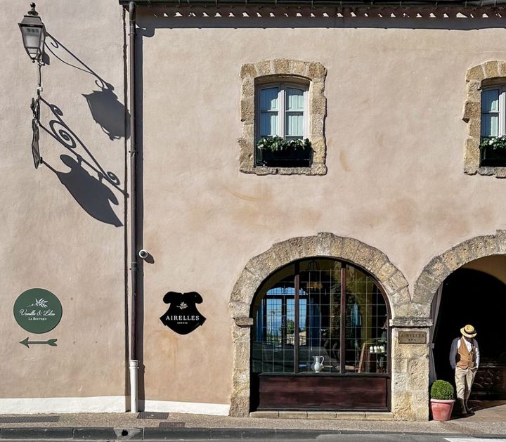 ラベンダー薫る風に乗って、南仏を周る旅【夢見るパリ】