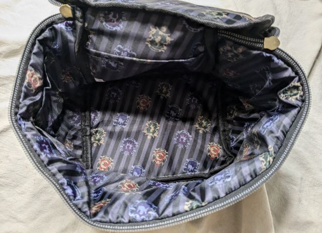 ポーチ内の様子