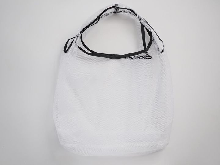 画像: デザイン性◎。スポーティーにもY2Kにも。