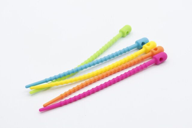 100均ダイソーの収納グッズシリコンバンド4