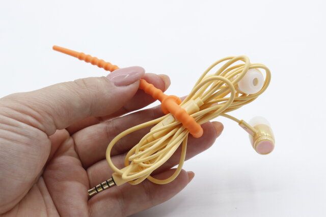 100均ダイソーの収納グッズシリコンバンド6