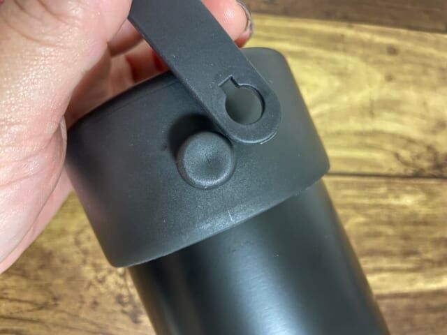 ワークマン 500ml専用真空保冷ペットボトルホルダー 持ち手 取り外し