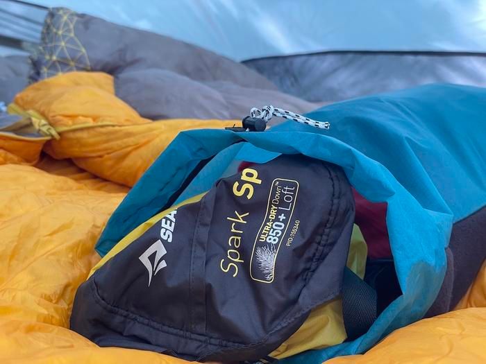 グラナイトギアのドリームサックピロー