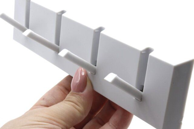 ダイソー 4連フック（フォールディングタイプ）