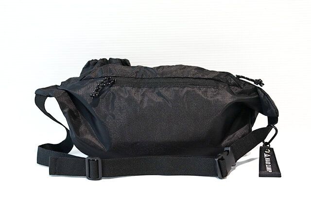 タオルホルダー付きボディバッグレビュー背面