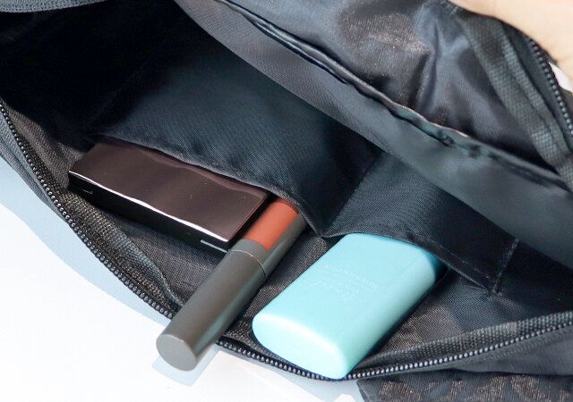 ハオキャンプ黒ボディバッグ付録レビュー内ポケット
