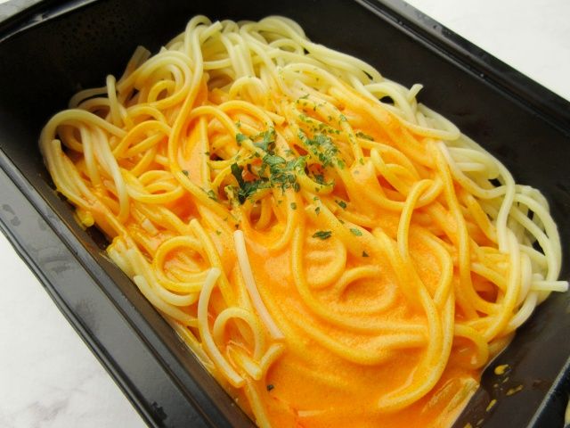 解凍したチーズスナック味パスタ