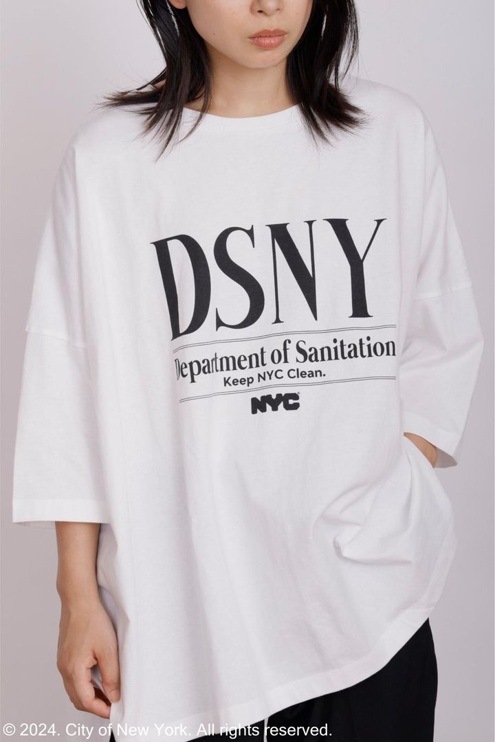 画像: NYC | DSNY BIG TEE￥8,580（税込） 出典：グッドロックスピード