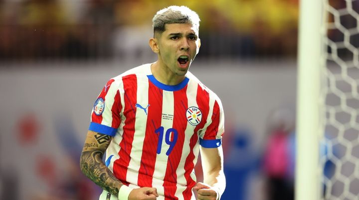 パリ五輪で日本と戦うパラグアイ代表フリオ・エンシーソ、ブライトンに出場直訴 「日本にいろと言われたけど…」