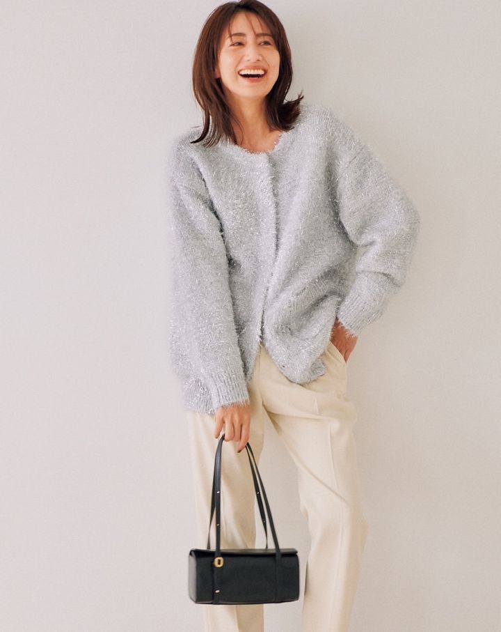 白パンツコーデ