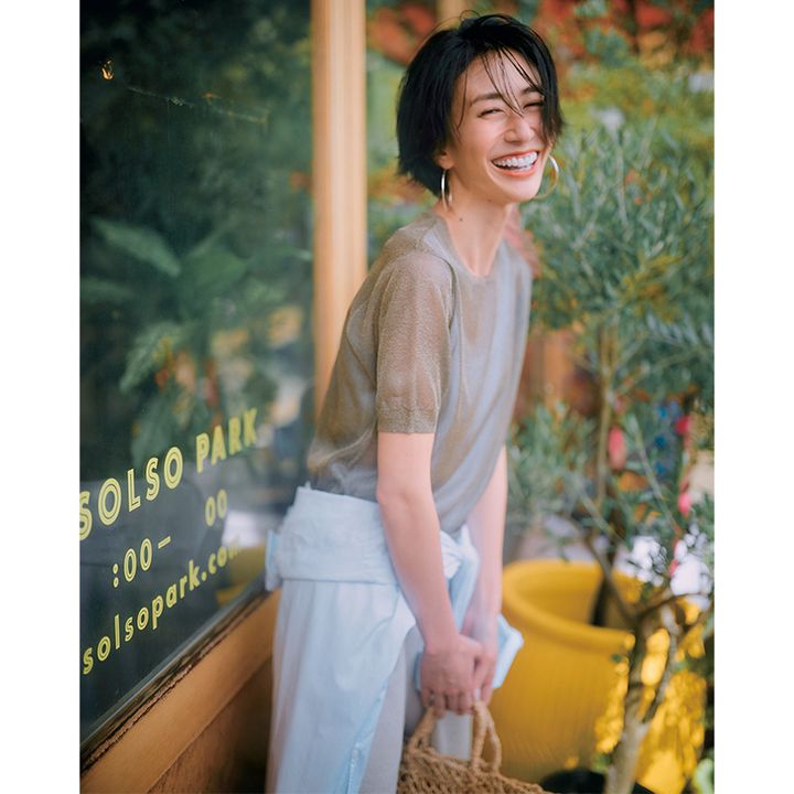 白パンツコーデ