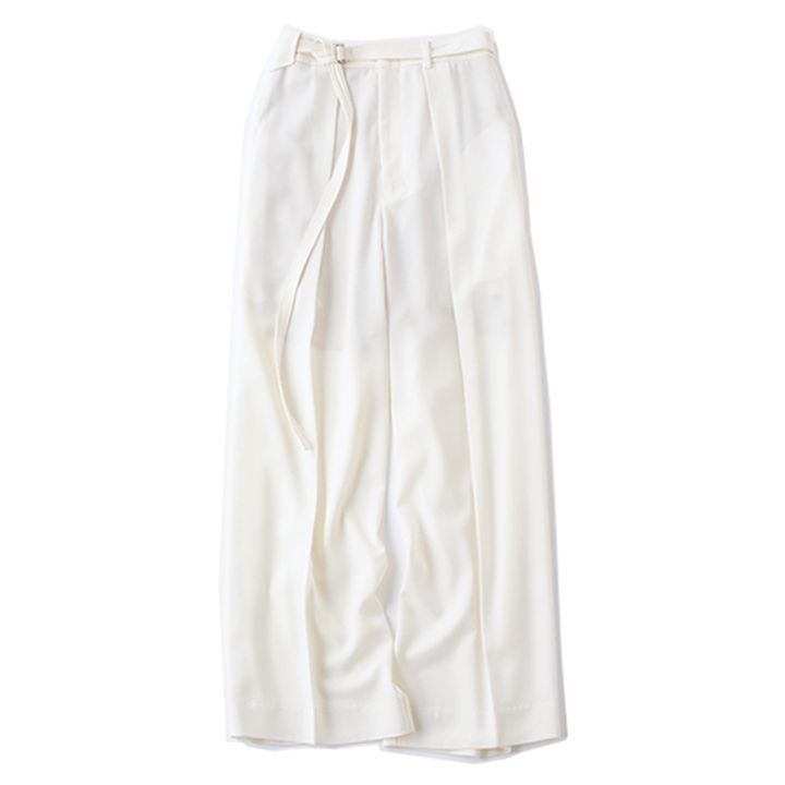 styling/の白パンツ