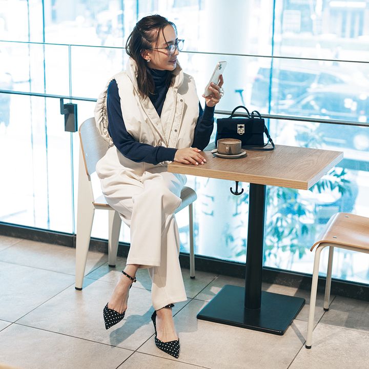 白パンツコーデ