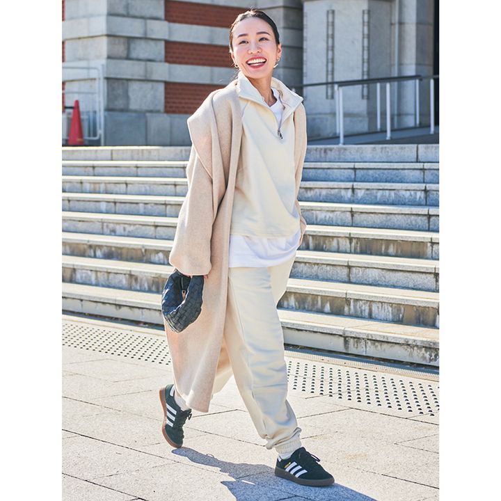 白パンツコーデ