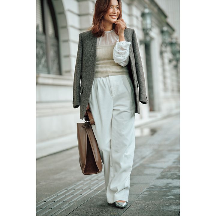白パンツコーデ