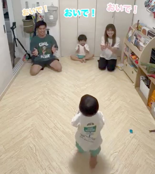 3人から同時においでと呼ばれたら…1才ベビーはどうする！？！