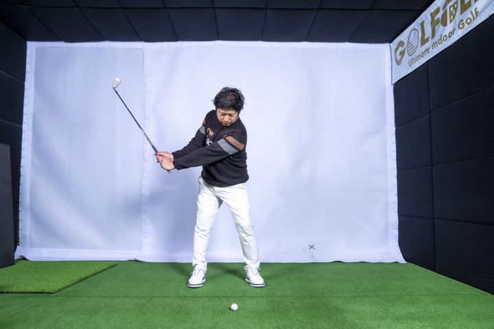 バックスイングで大事なこととは？「正しいのはどっち…？」