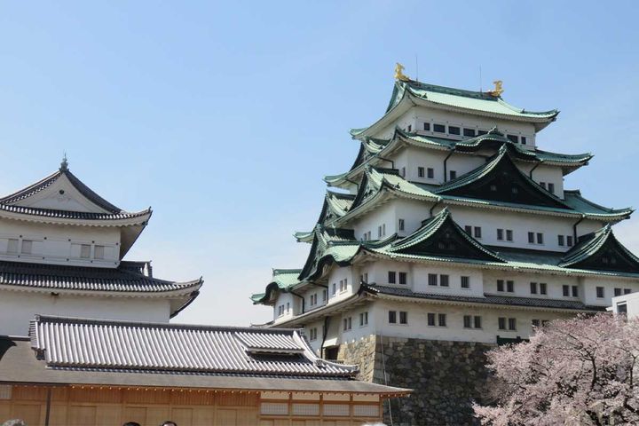 みんなが選んだ「オススメのお城」東西それぞれTOP20