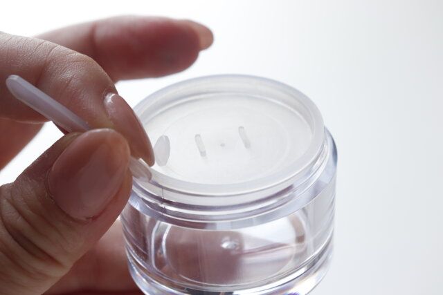 ダイソー クリームケース（ヘラ＆中フタ付、2個） 中フタ