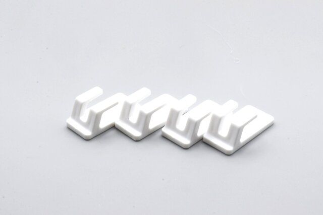 ダイソーのケーブル端子用フック