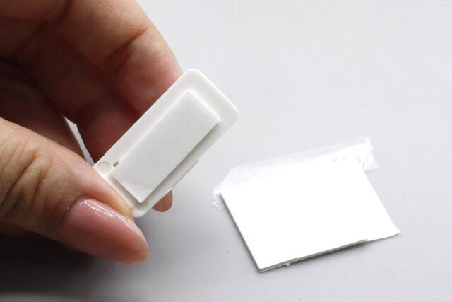 ダイソーのケーブル端子用フック