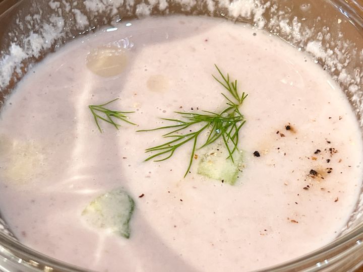 「ぶどうの定食」の「ピオーネのタラトル（冷製スープ）」