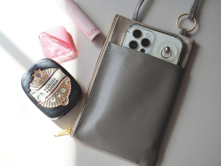 画像1: ちょっとそこまでに大活躍！スマホもすっぽりサイズ♪