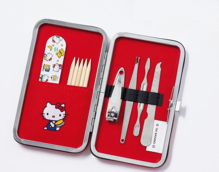 ハローキティのネイルケアセット GLOW付録