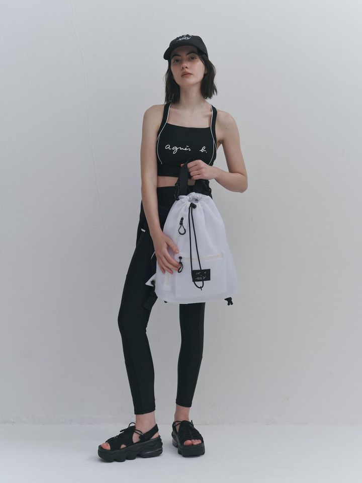 画像: 【agnes b. × NERGY】「UV＆水陸両用 ソリッドブラトップス」（ブラック）￥13,200（税込）、「UV＆水陸両用 ソリッドタイツ」（ブラック）￥14,300（税込）