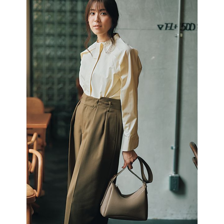 ボウタイシャツで縦長効果