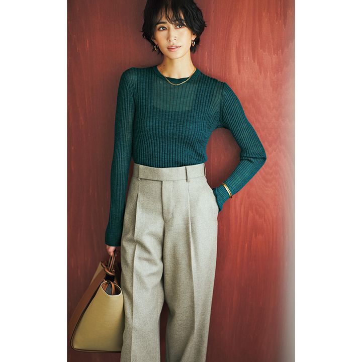 シアーニットが大人に似合う