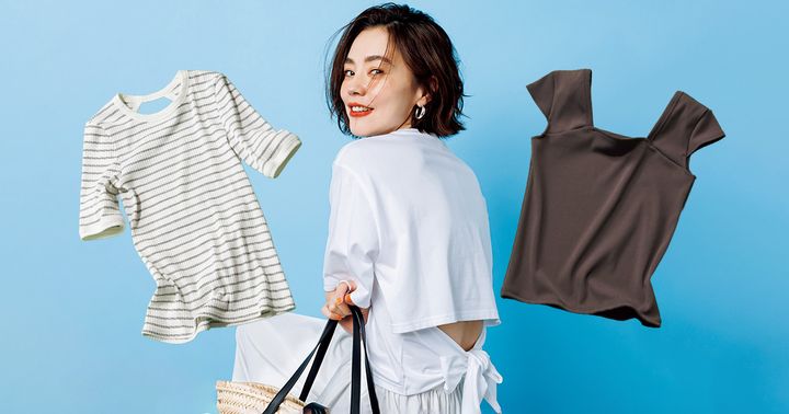 背中がちらっと見える白Tシャツを着た浅見れいなさん