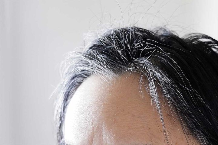 紫外線で白髪が増えるって、本当？