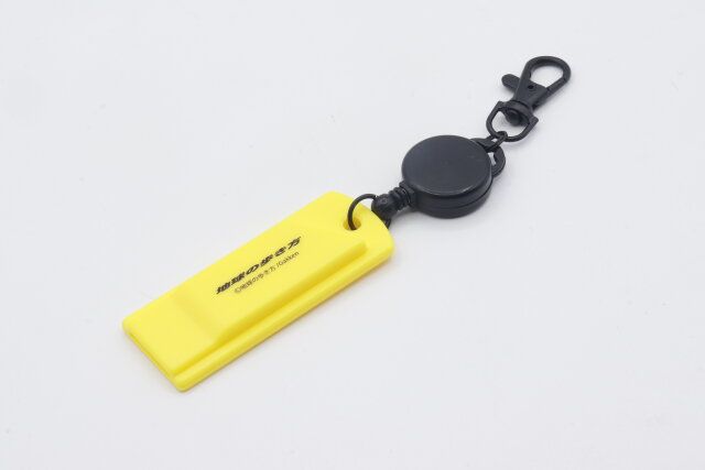 3COINS スリーコインズ スリコ 地球の歩き方 もしもの時ホイッスル