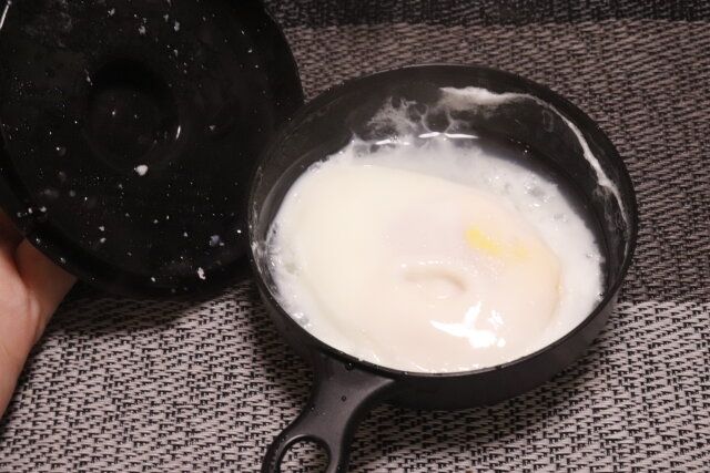 セリアの目玉焼きレンジ調理器