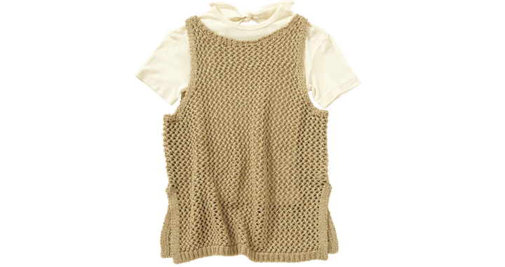 ゴールドのきらめきで大人の色香をプラス