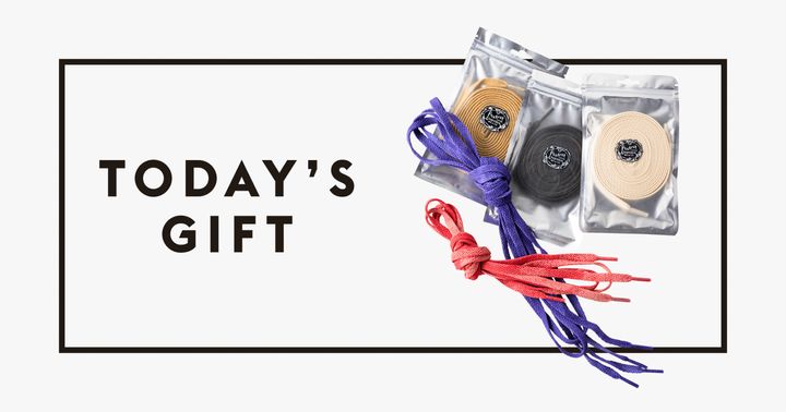 〈Foxtrot Uniform〉のシューレース