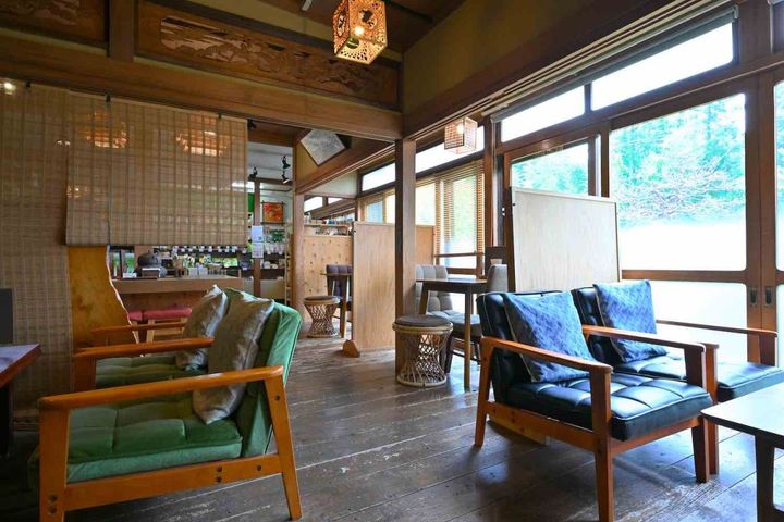 茶フェ ちゃきち内観