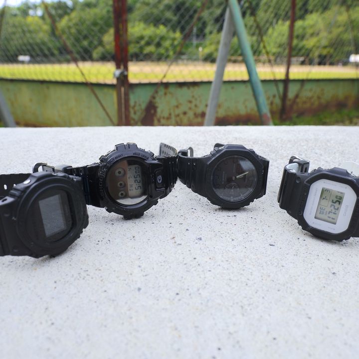 〈G-SHOCK〉 DW-5600