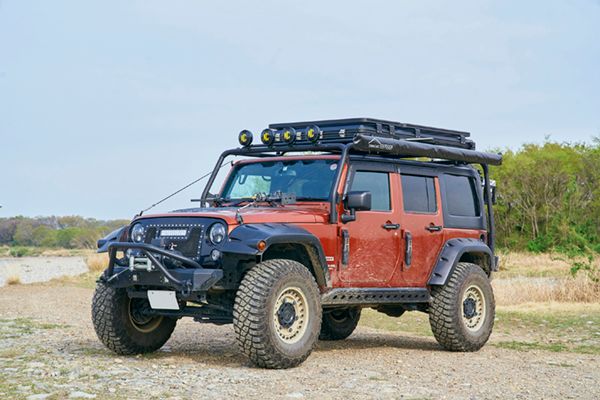 車中泊ではなく…車上泊!?女性キャンパーのソロスタイルがカッコよすぎる…！【人気記事】