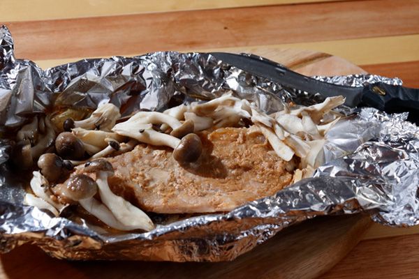 車中泊ではなく…車上泊!?女性キャンパーのソロスタイルがカッコよすぎる…！【人気記事】