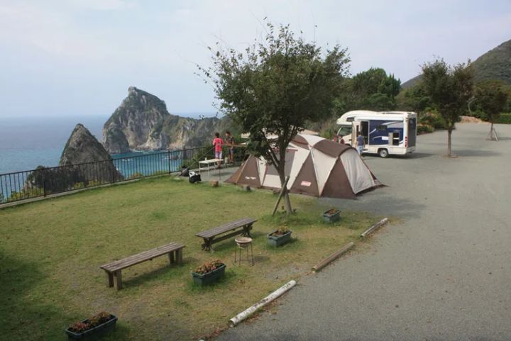 夏休みにウォーターアクティビティを楽しめるキャンプ場14選【静岡県】