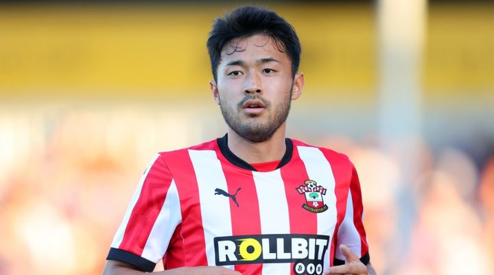 菅原由勢、サウサンプトン監督が大絶賛！「ラブリーな男、本当に素晴らしい人間、才能ある選手」