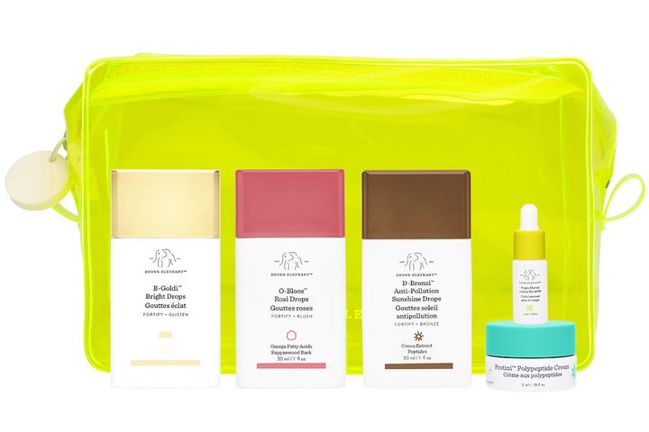 3種類のカラーセラムを一気に試せる限定キット。美容オイルとクリームのそれぞれ小型サイズをオリジナルポーチにセットイン。カラーセラム スペシャル キット ￥15,840（7月31日よりアットコスメ トーキョー限定発売） ※セット内容／ビーゴールディ ブライト ドロップス 31.2g、オーブルース ロージー ドロップス 30ml、ディーブロンジィ AP サンシャイン ドロップス 30ml、バージンマルラ ラグジュアリー フェイシャルオイル 5ml、プロティニ ポリペプチド クリーム 4.8g、オリジナルポーチ